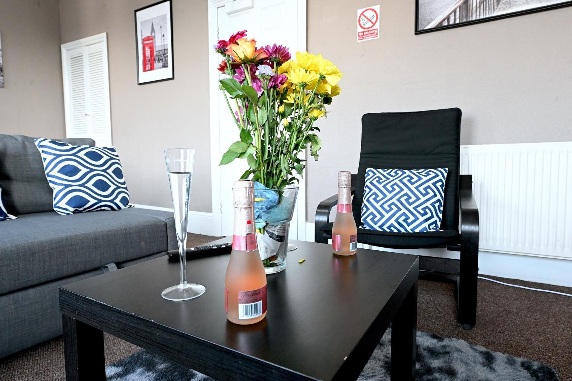 Stunning 3 Bedroom Serviced Flat In North Лондон Екстер'єр фото